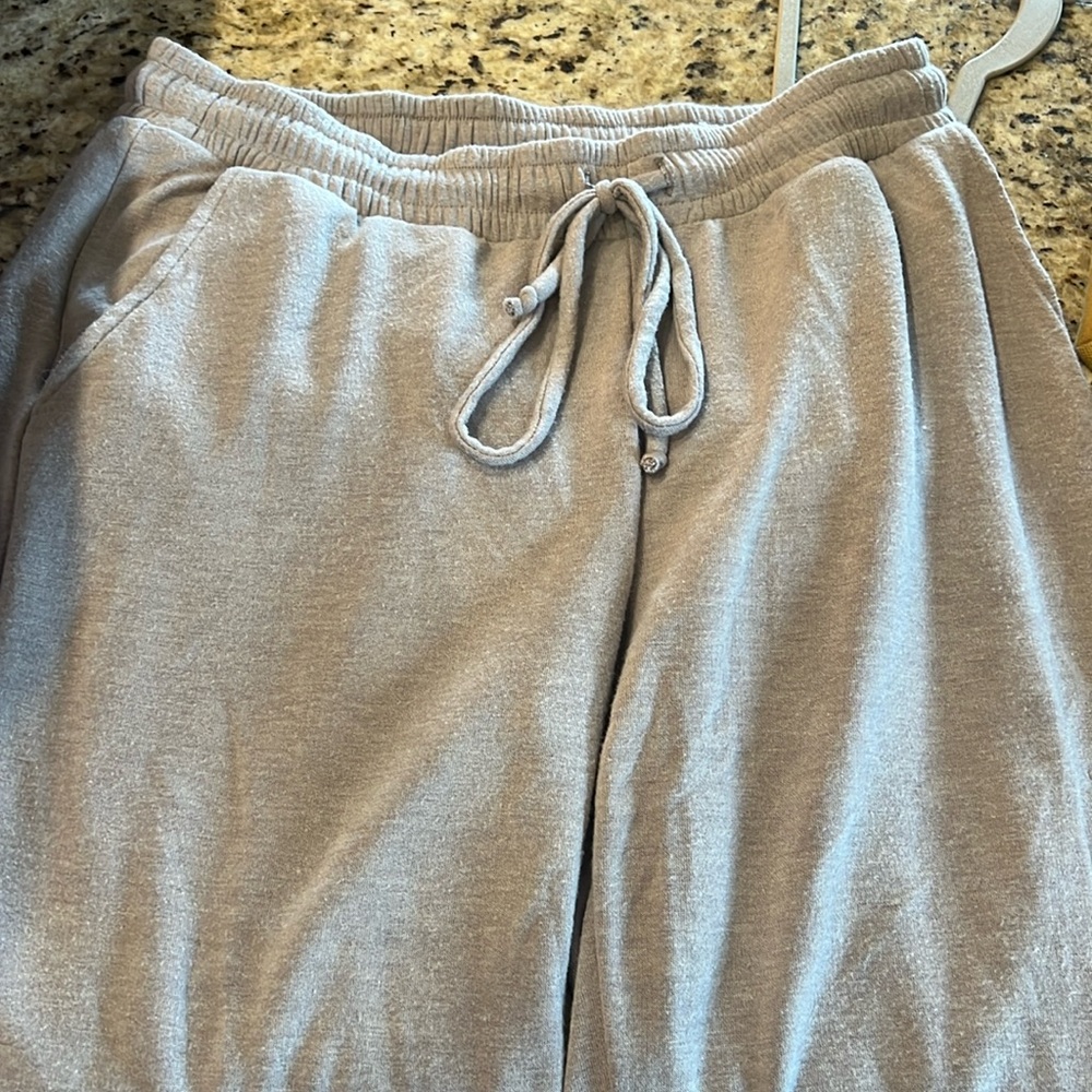 Used maternity pants